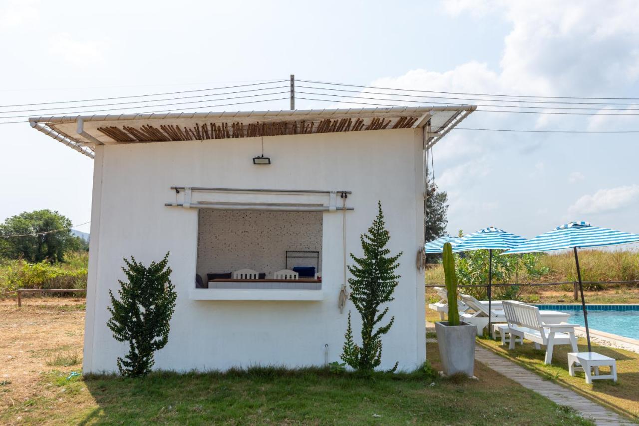 Hotel The Barn Hua Hin Khao Tao Exterior foto
